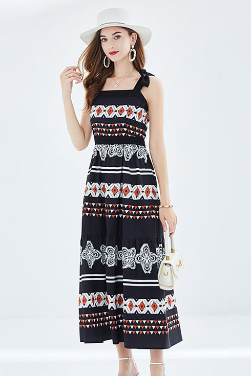 Captivating Runway Fashion Designer Spaghetti Strap, Ruffled Holiday, Cocktail, Party Classic Day & Evening Maxi Dress